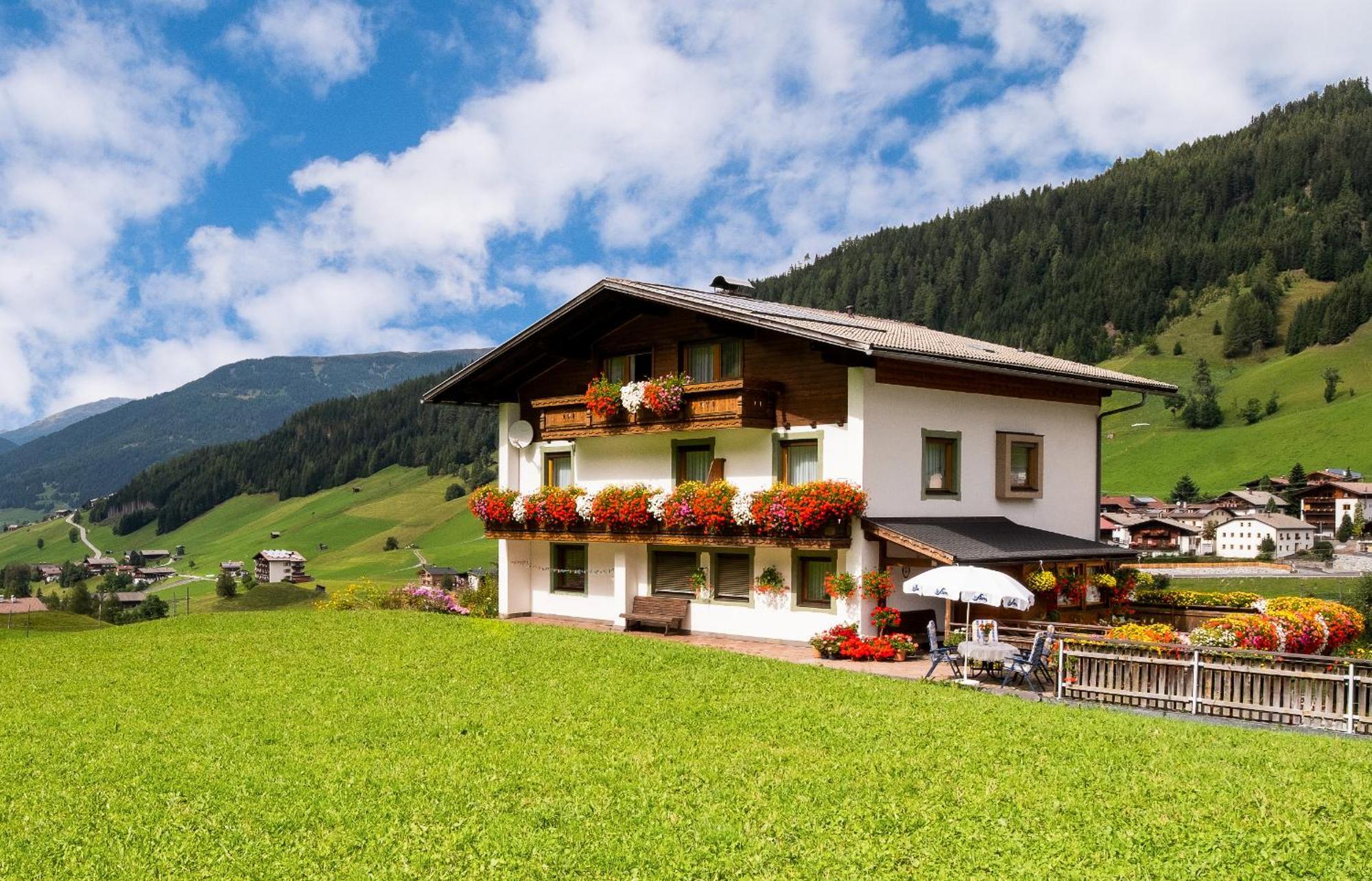 Haus Annemarie Apartments Kartitsch - Hochpustertal Exterior photo