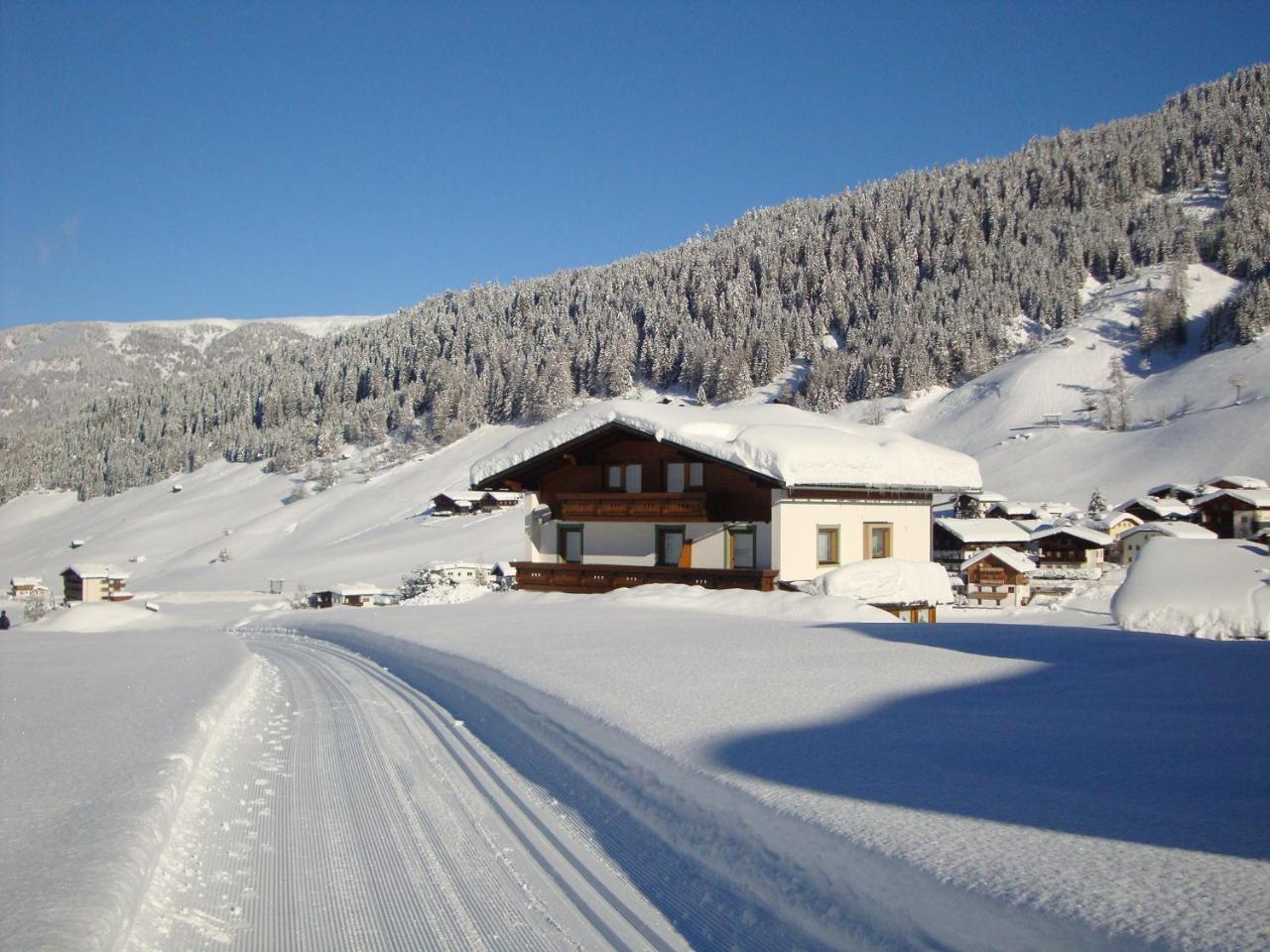 Haus Annemarie Apartments Kartitsch - Hochpustertal Exterior photo